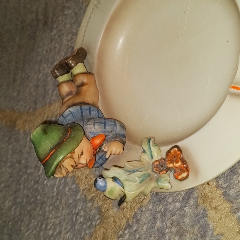 Goebel Hummel Boy and Bird Ashtray #166 TMK2 - Picture 2 of 9